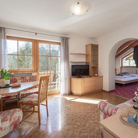 Natz-Schabs Trinnerhof- Hof Chalets Und Obsthof Mit Zimmer מראה חיצוני תמונה