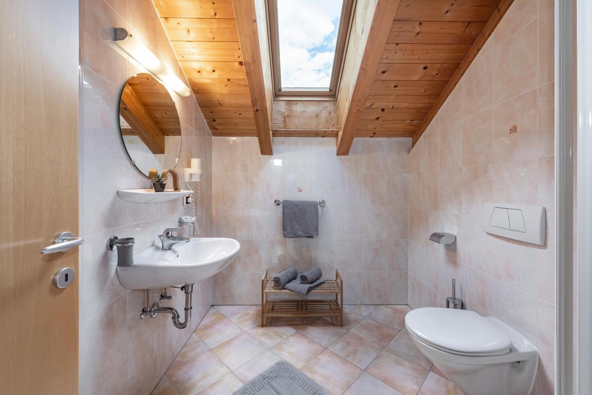 Natz-Schabs Trinnerhof- Hof Chalets Und Obsthof Mit Zimmer מראה חיצוני תמונה