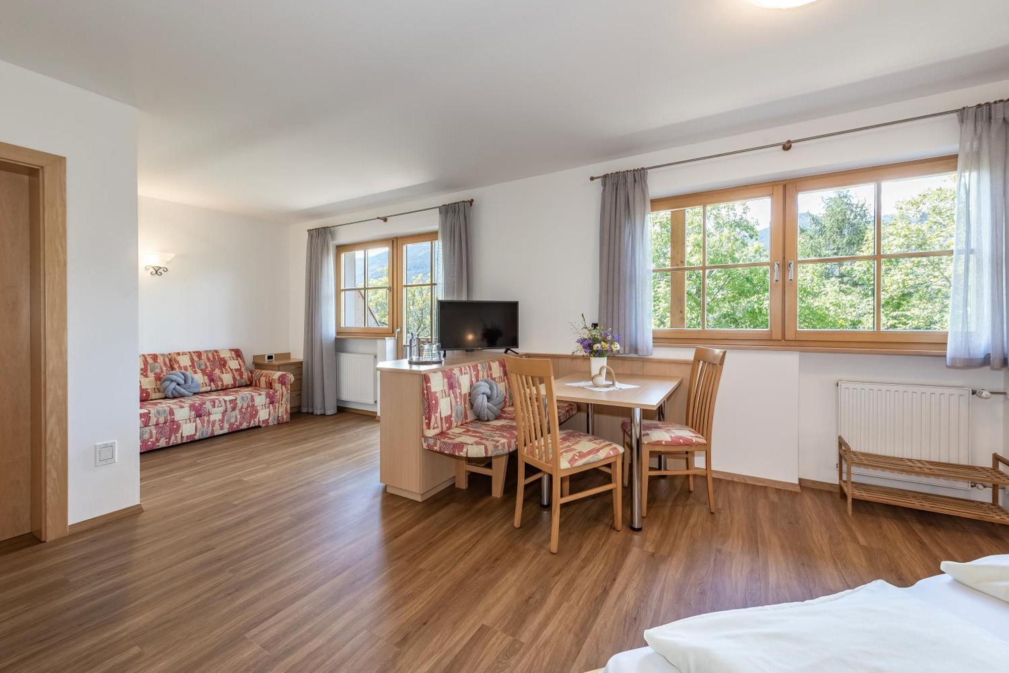 Natz-Schabs Trinnerhof- Hof Chalets Und Obsthof Mit Zimmer מראה חיצוני תמונה