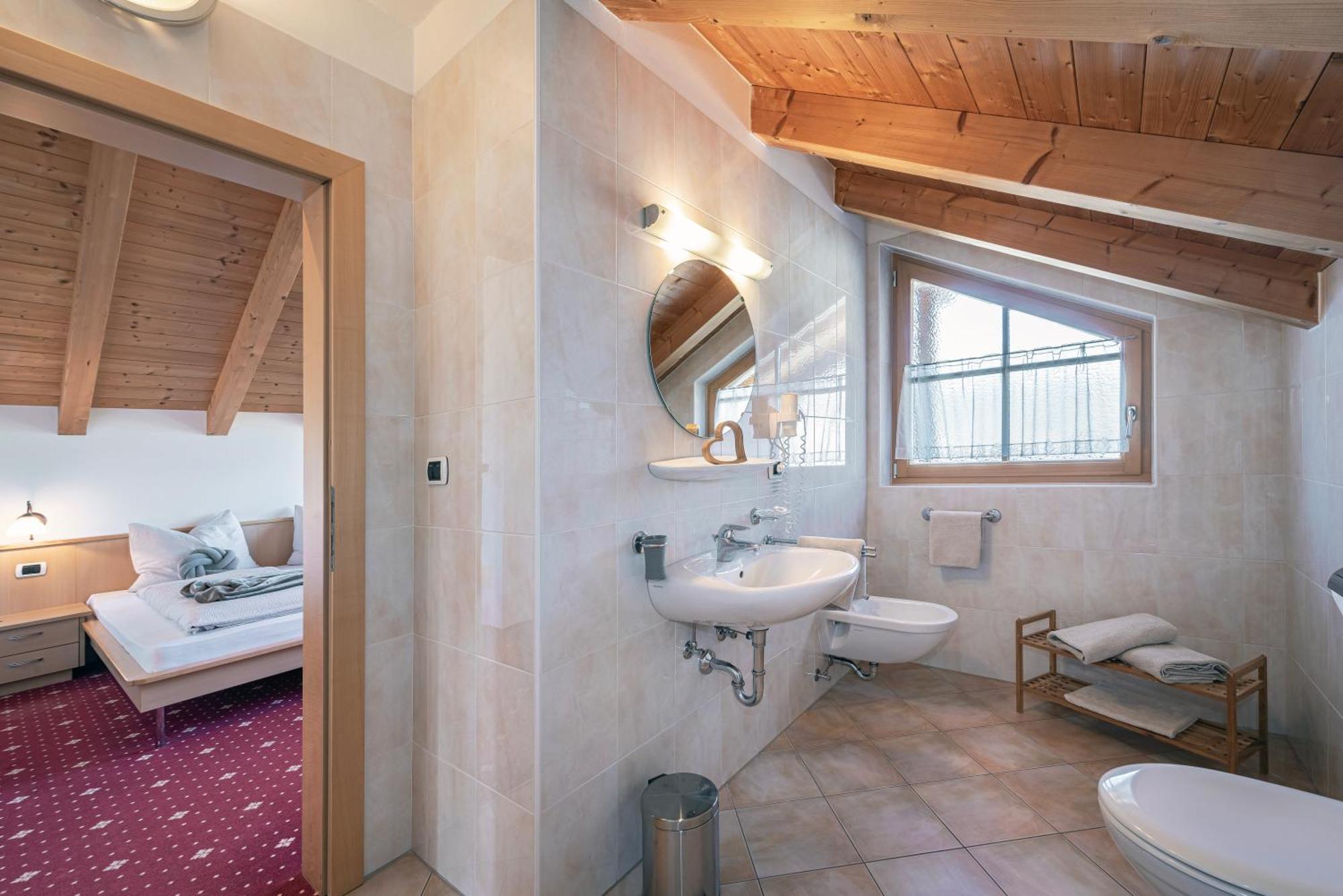 Natz-Schabs Trinnerhof- Hof Chalets Und Obsthof Mit Zimmer מראה חיצוני תמונה